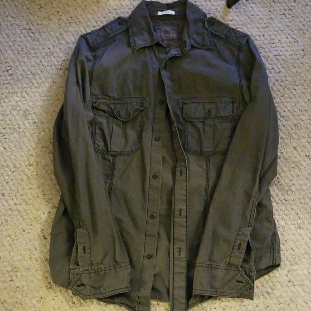 Old Navy fitted button up